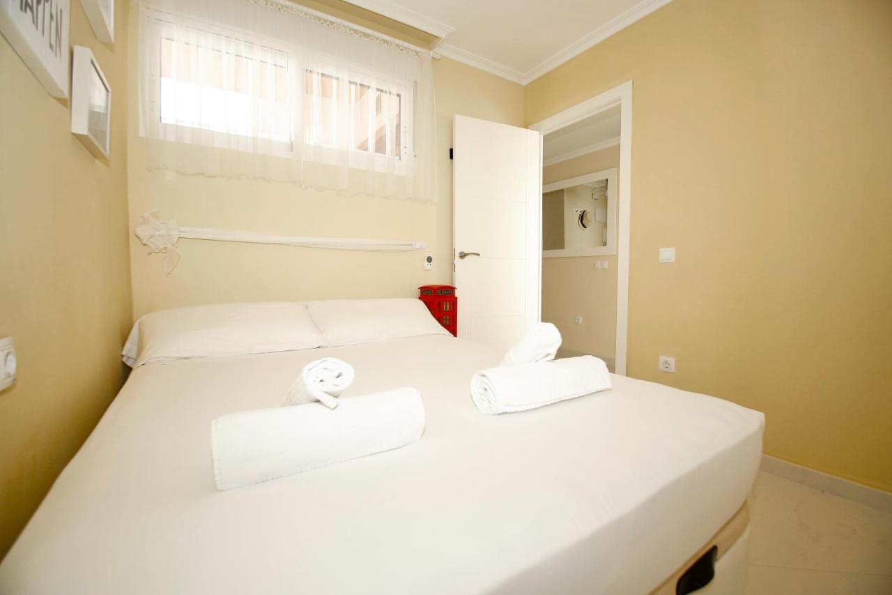 Appartement In Front Of The Sea With Ac And Pool à Alicante Extérieur photo