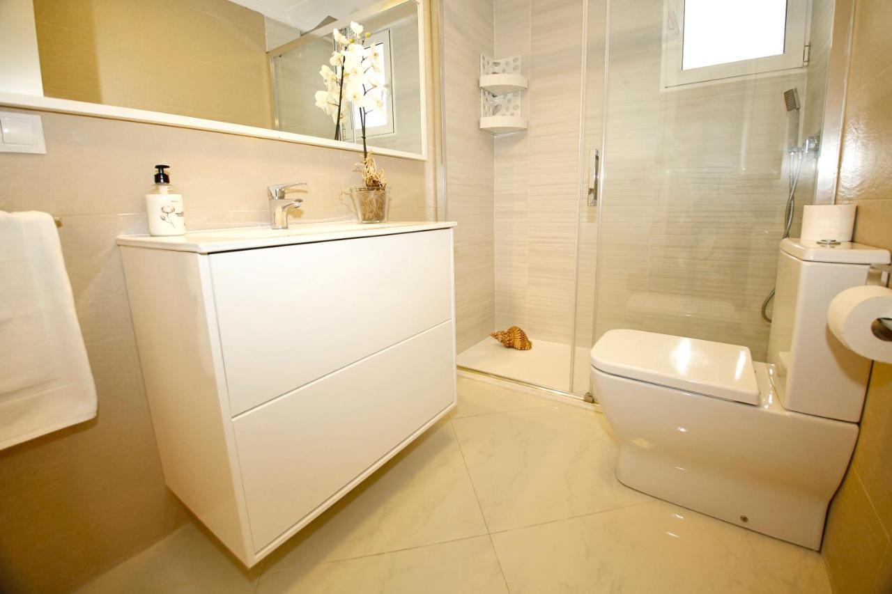 Appartement In Front Of The Sea With Ac And Pool à Alicante Extérieur photo