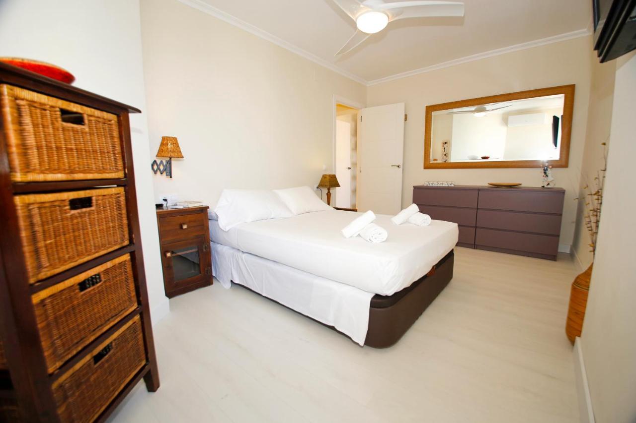 Appartement In Front Of The Sea With Ac And Pool à Alicante Extérieur photo
